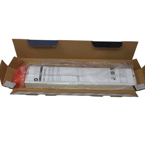 Juno LED Dimmable Fixture UCES 12" Undercabinet Light SWW6 90CRI WH M6 6.7W - Picture 4 of 11